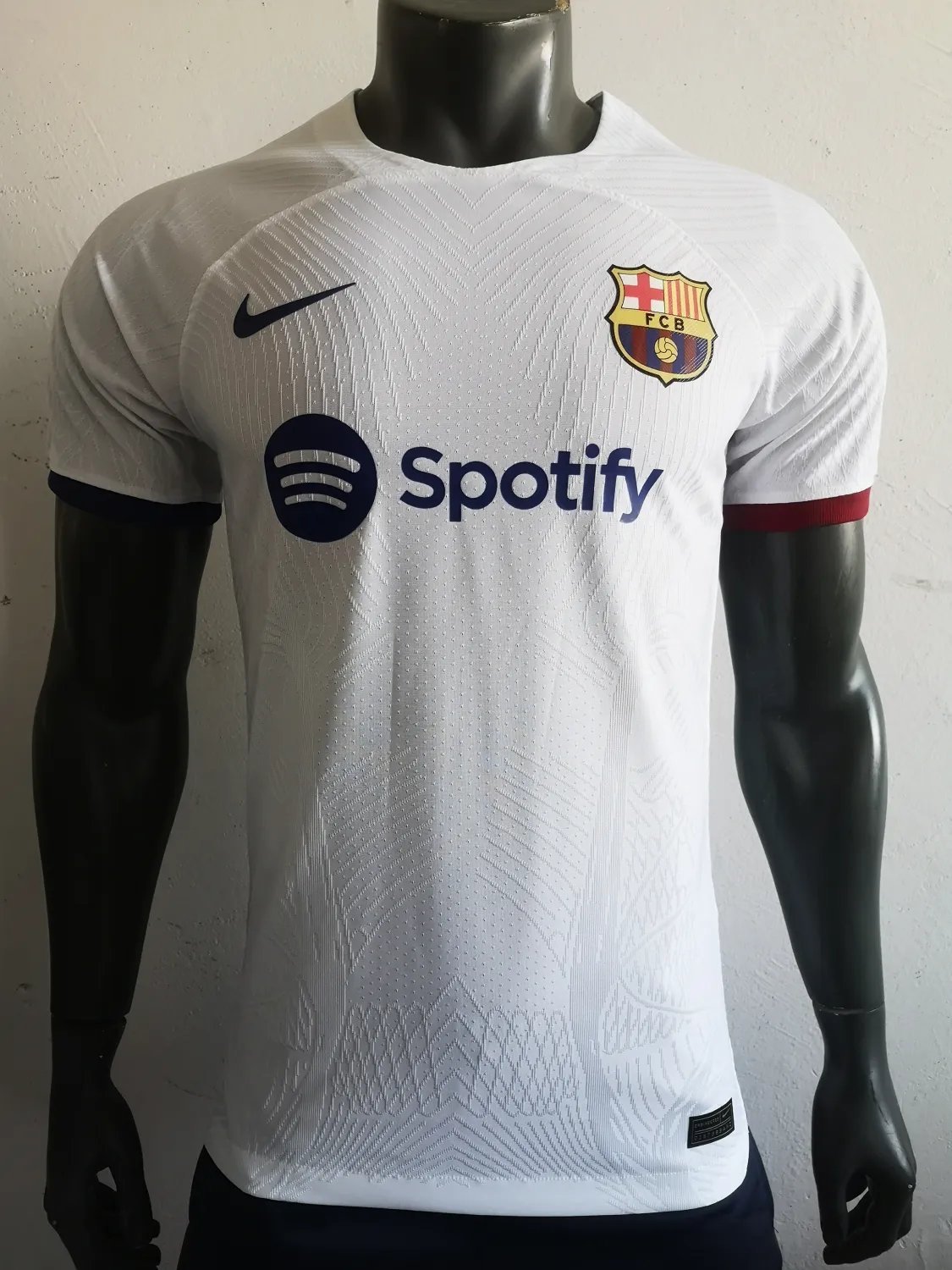 23-24 Barcelona Training White Player Version