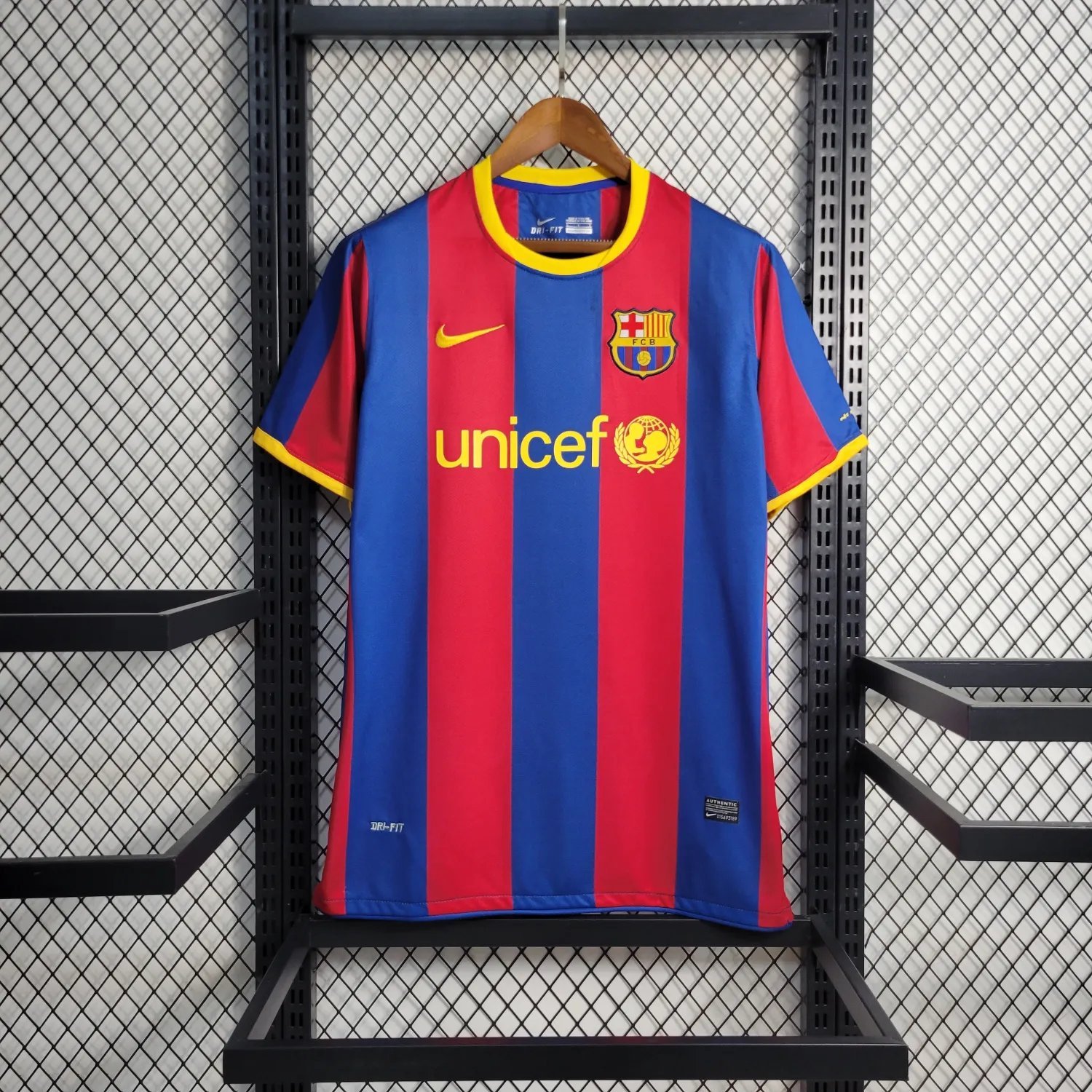10-11 Barcelona Home Retro 