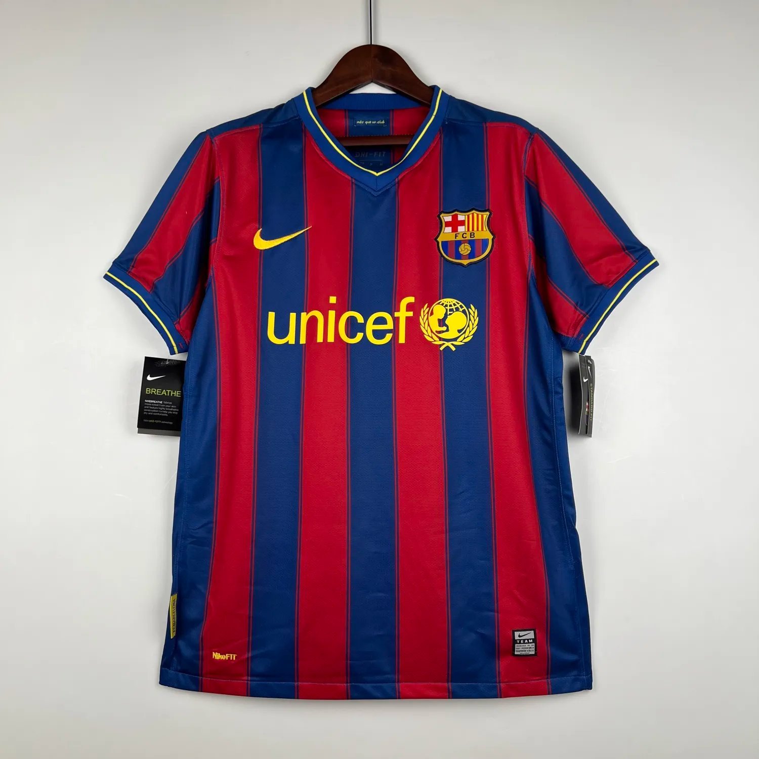 09-10 Barcelona Home Retro 